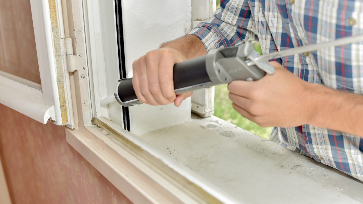 5 Ways to Prevent Water From Leaking Through Your Windows
